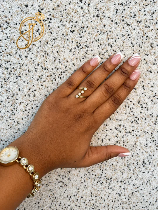 Arc Crystal Ring